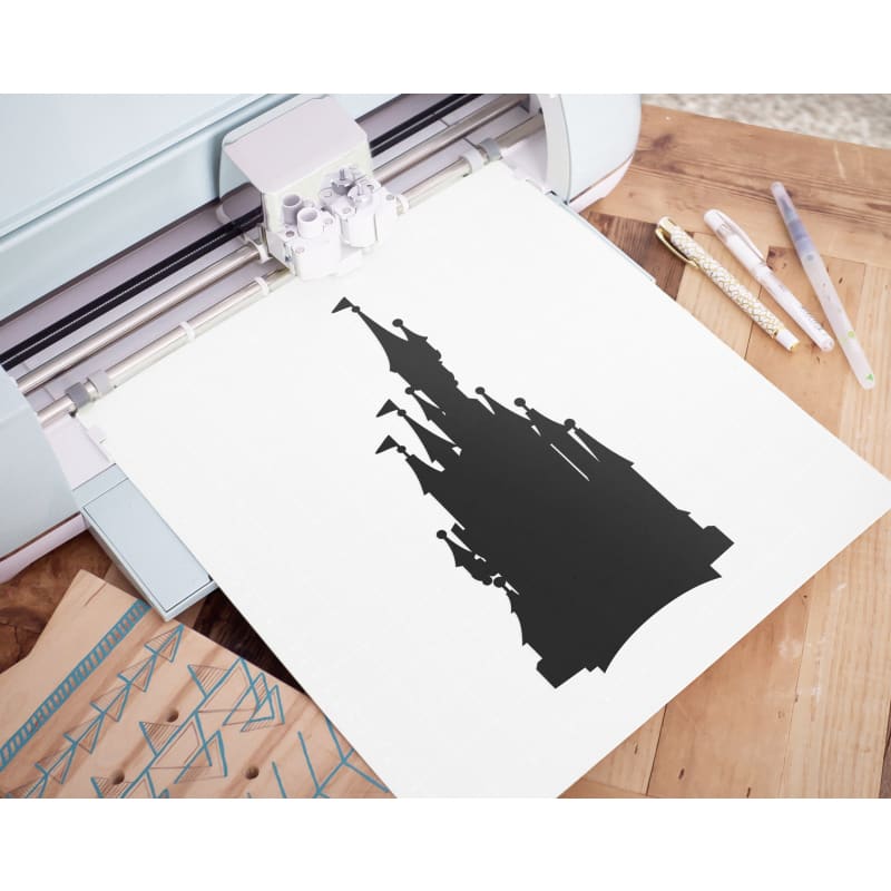 Silueta de castillo de cuento de hadas